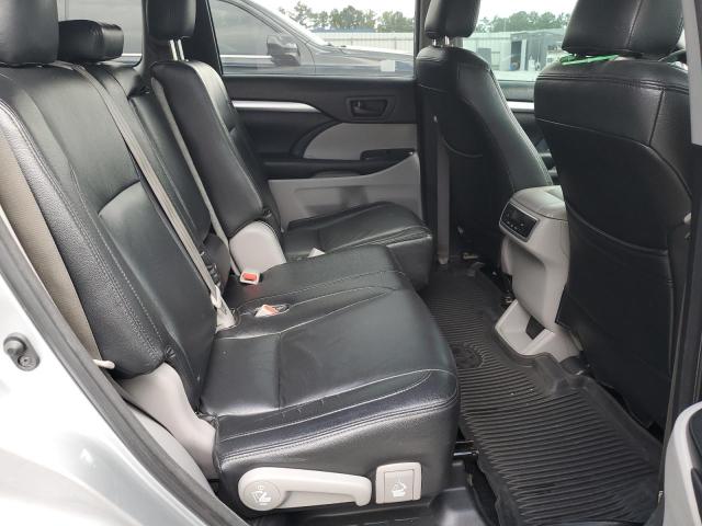 2018 TOYOTA HIGHLANDER LE  
