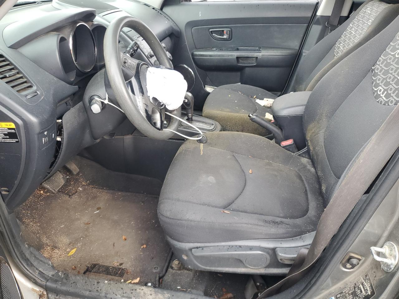 2010 Kia Soul + VIN: KNDJT2A21A7189662 Lot: 67993785