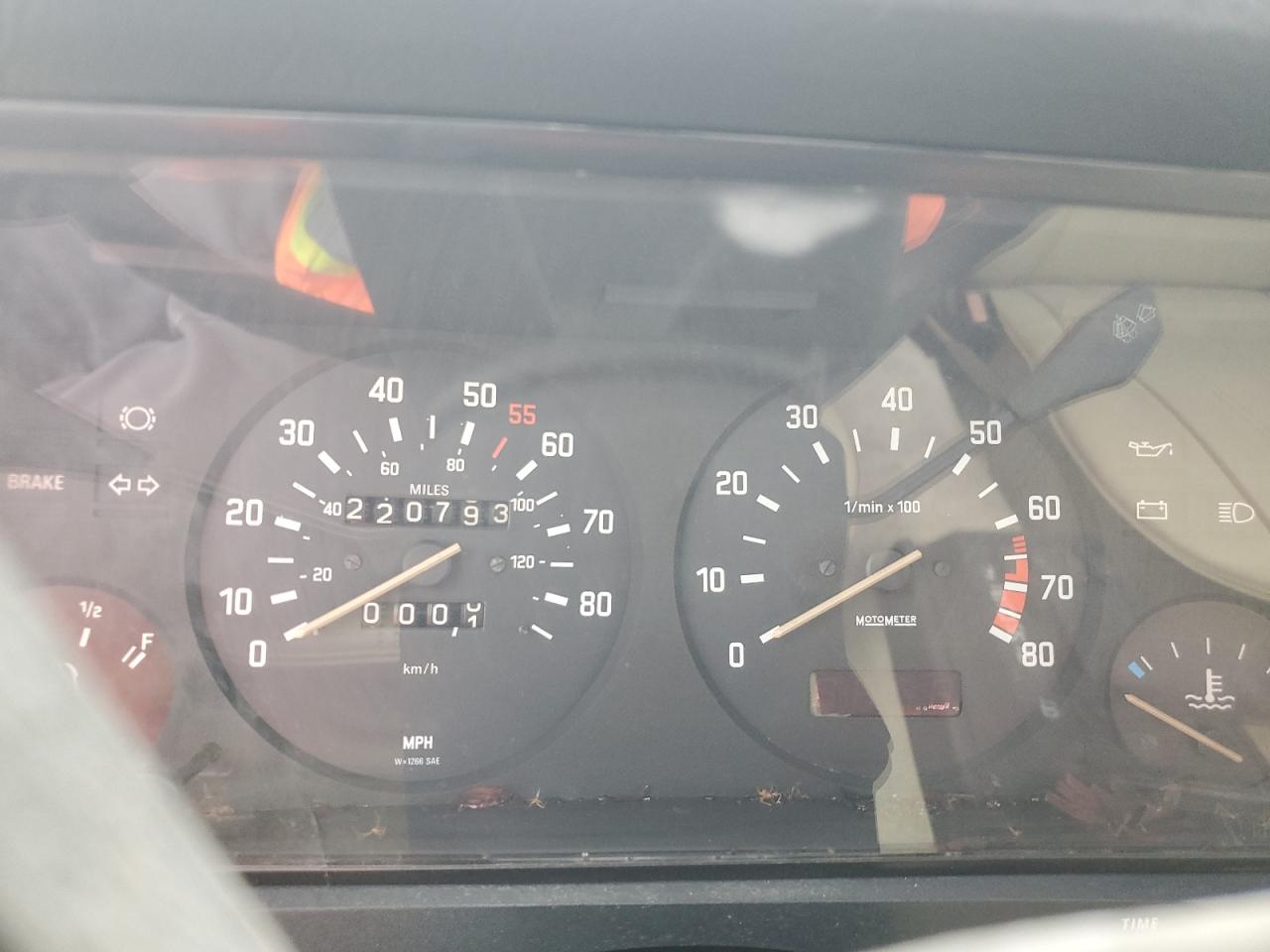 1983 BMW 320 I Automatic VIN: WBAAG4306D8075356 Lot: 69753505