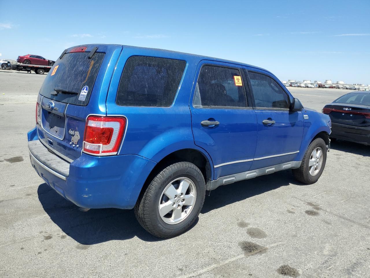 2011 Ford Escape Xls blue null gas 1FMCU0C75BKC63355 photo #4