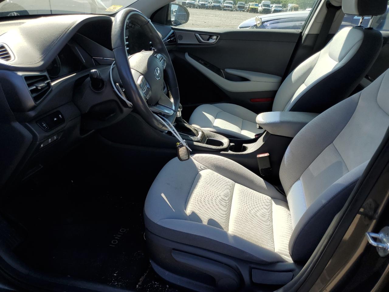 2022 Hyundai Ioniq Se VIN: KMHC65LD1NU269322 Lot: 68174035