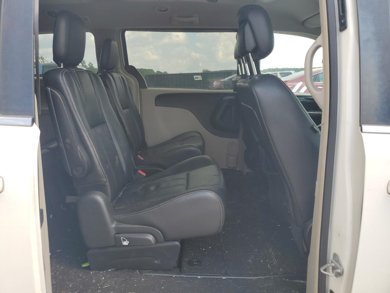 2012 Chrysler Town & Country Touring VIN: 2C4RC1BG2CR400148 Lot: 69178175