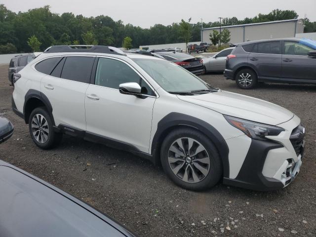  SUBARU OUTBACK 2025 Белы