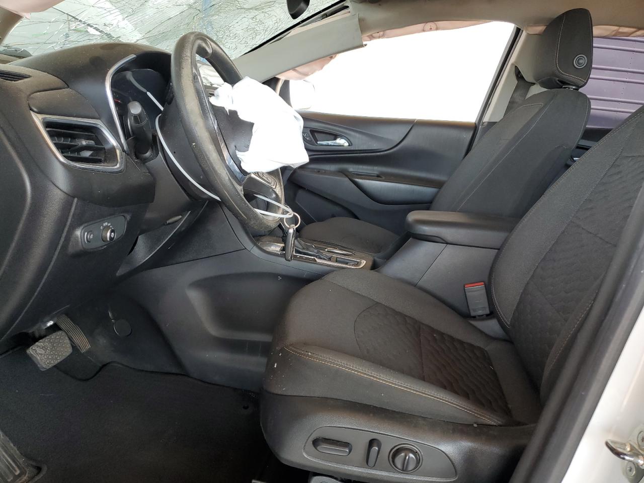 2019 Chevrolet Equinox Lt VIN: 3GNAXKEV8KL131075 Lot: 70215995