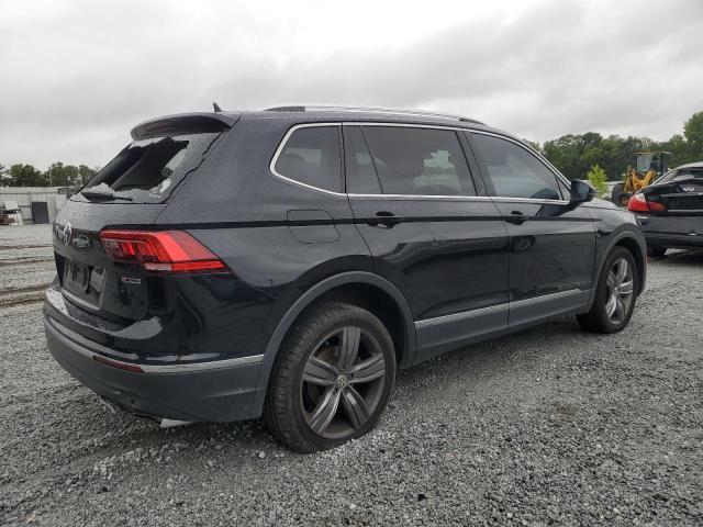  VOLKSWAGEN TIGUAN 2021 Черный