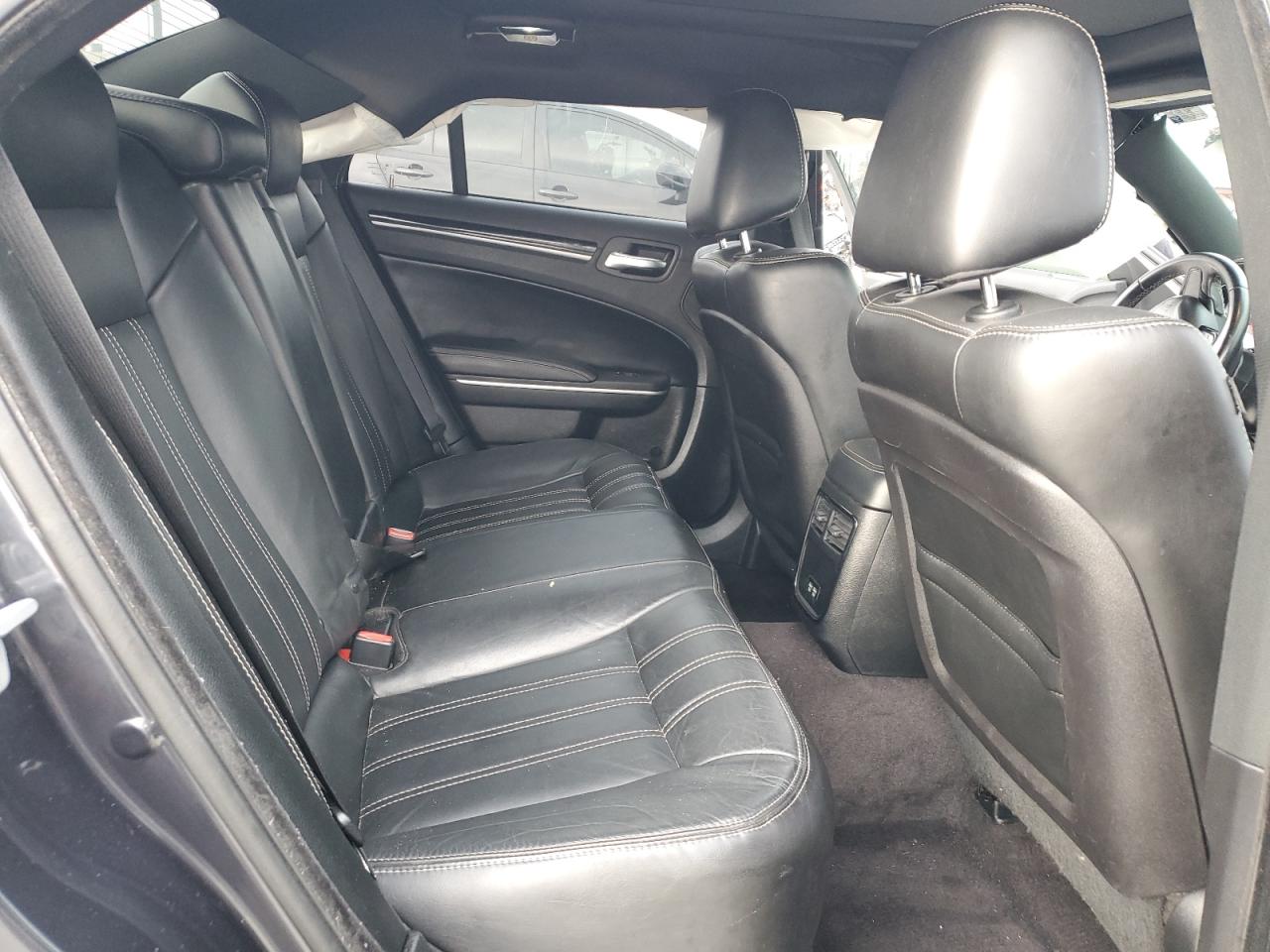 2018 Chrysler 300 S VIN: 2C3CCABG5JH243955 Lot: 68533115