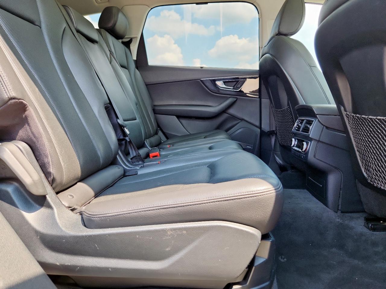 2017 Audi Q7 Premium Plus VIN: WA1LAAF75HD000174 Lot: 70449875