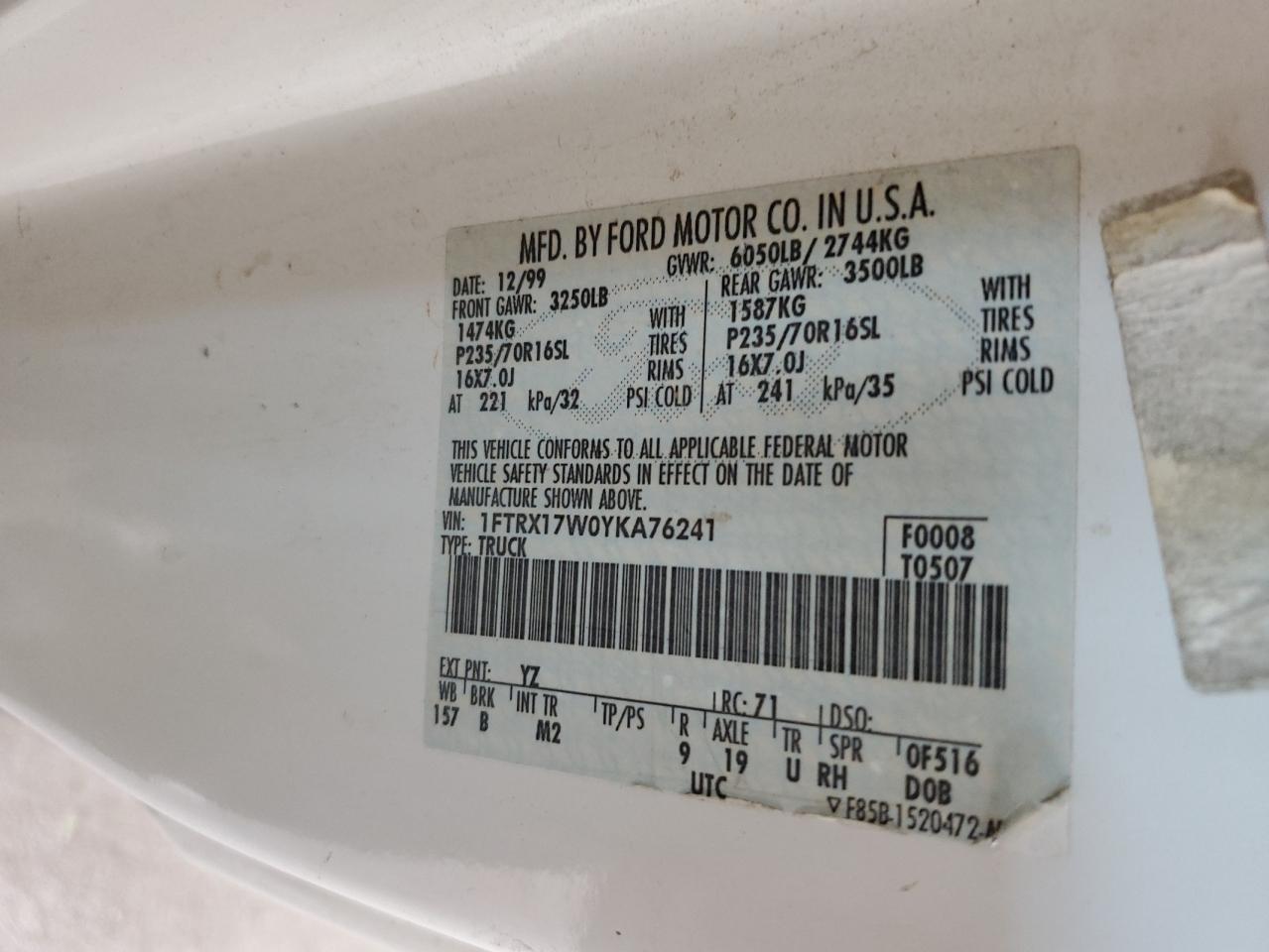 2000 Ford F150 VIN: 1FTRX17W0YKA76241 Lot: 68135235