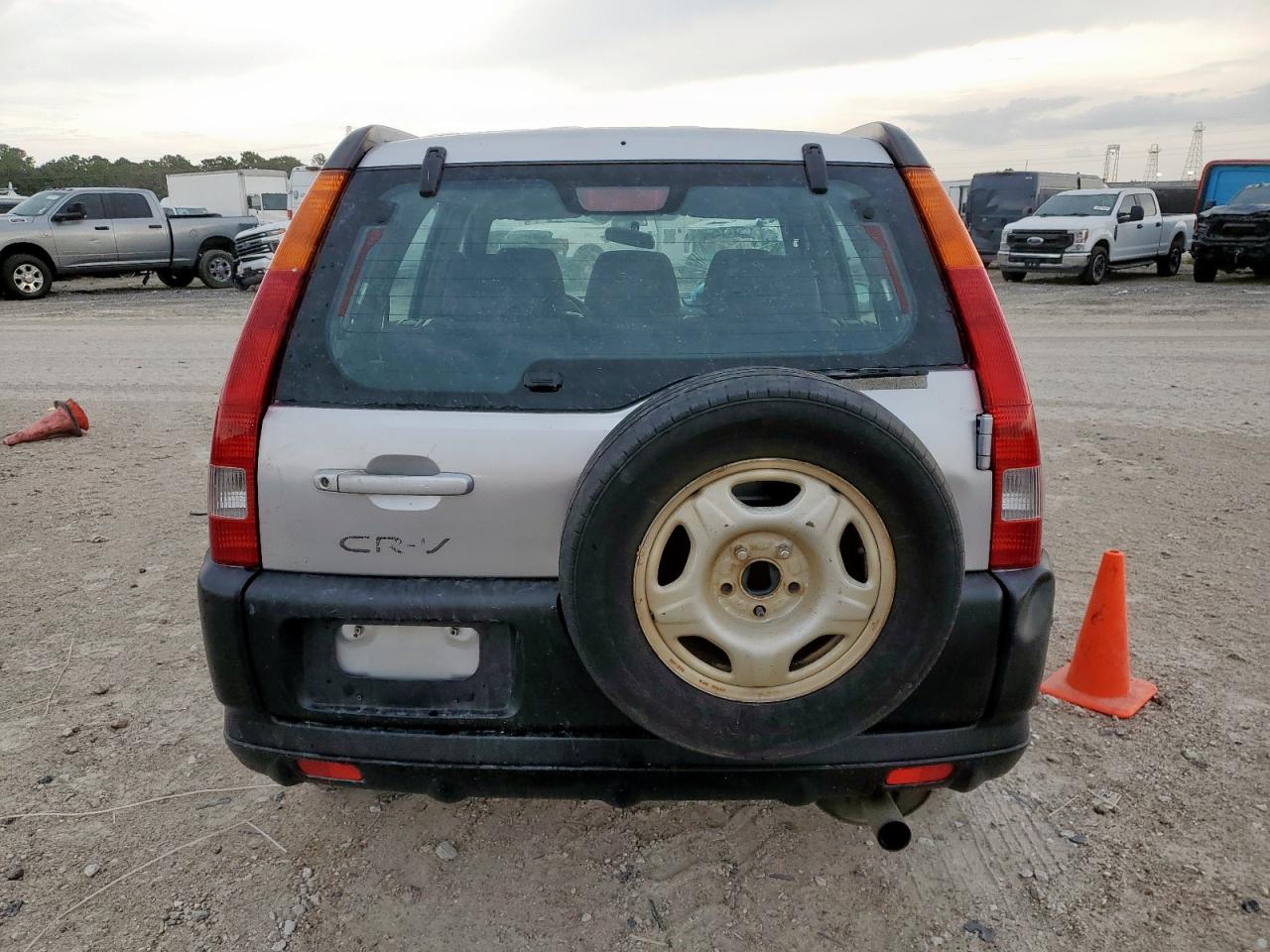 2003 Honda Cr-V Lx VIN: JHLRD68463C010513 Lot: 71074785