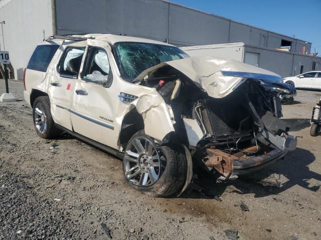 Parquets CADILLAC ESCALADE 2013 White