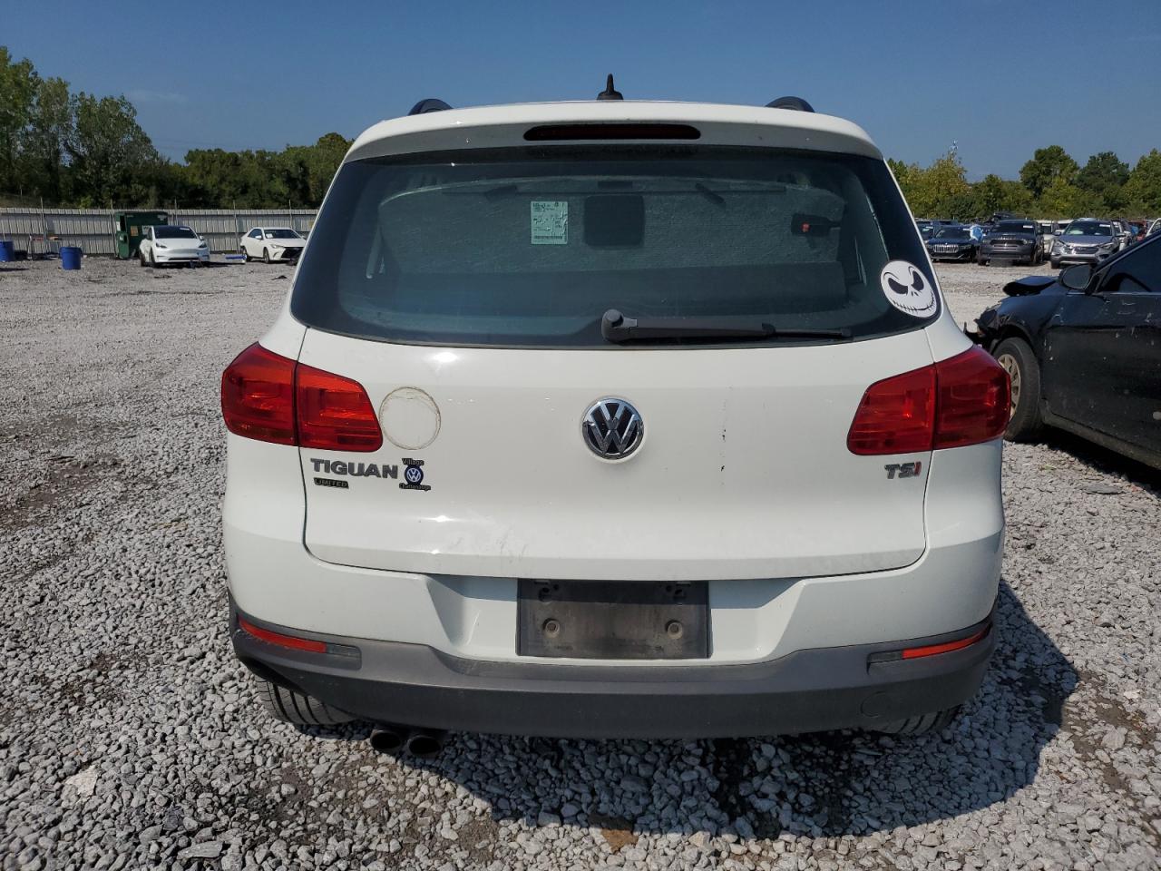 2017 Volkswagen Tiguan S VIN: WVGAV7AX6HK049404 Lot: 69989865