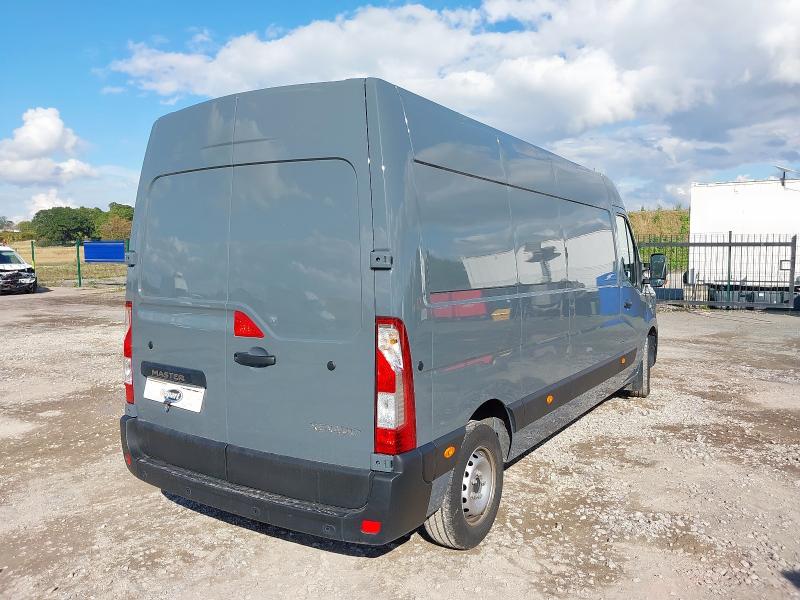 2024 RENAULT MASTER LM35 START BLUE DC 