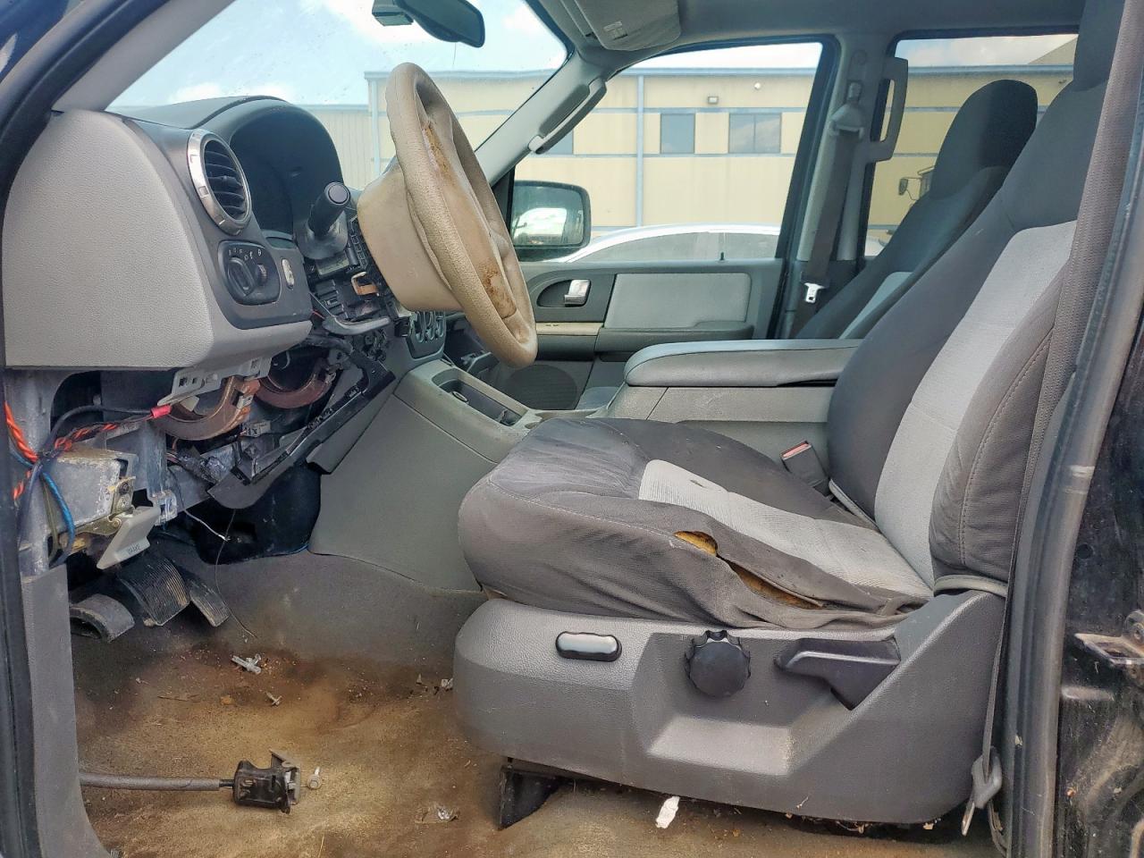 2004 Ford Expedition Xlt VIN: 1FMRU15W24LA09068 Lot: 68099115