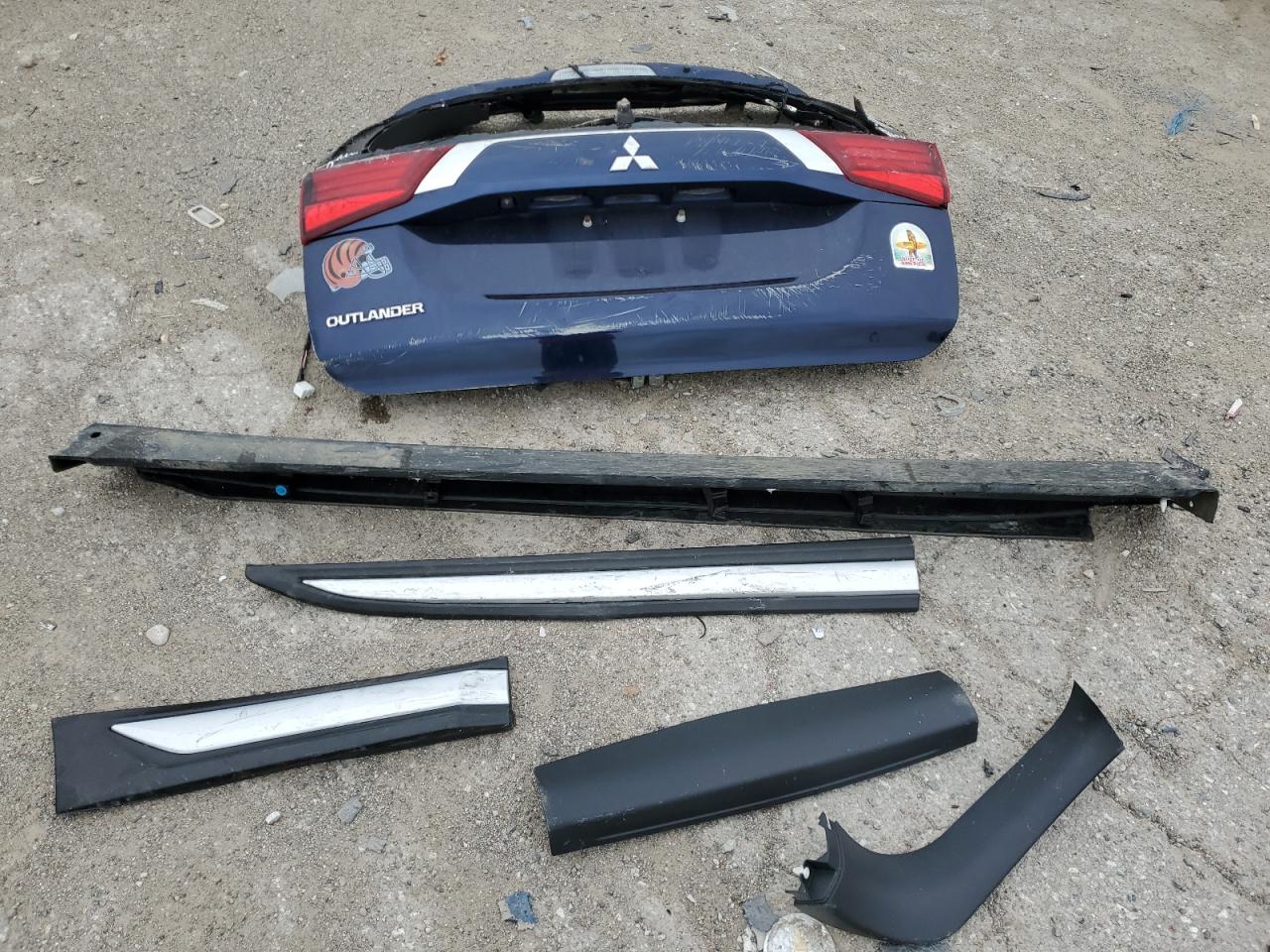 2020 Mitsubishi Outlander Es VIN: JA4AD2A39LZ032971 Lot: 69218015