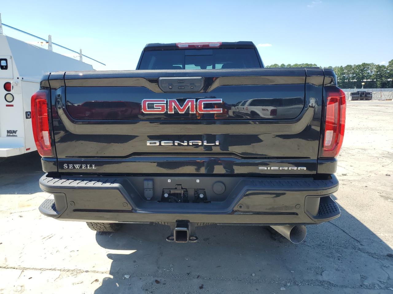 2022 GMC Sierra K2500 Denali VIN: NCS108398 Lot: 70692035