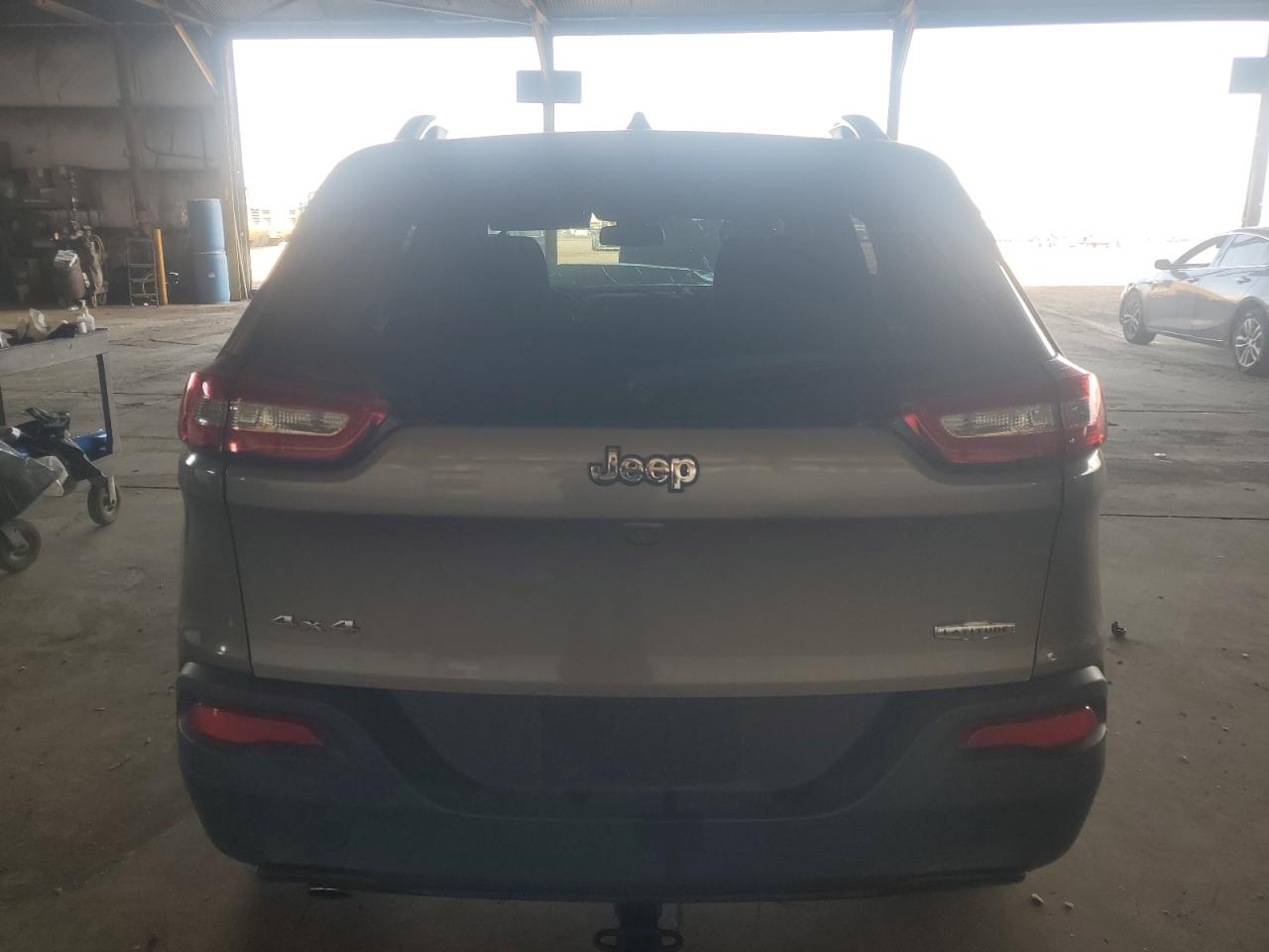 2016 Jeep Cherokee Latitude VIN: 1C4PJMCB6GW236921 Lot: 70222755