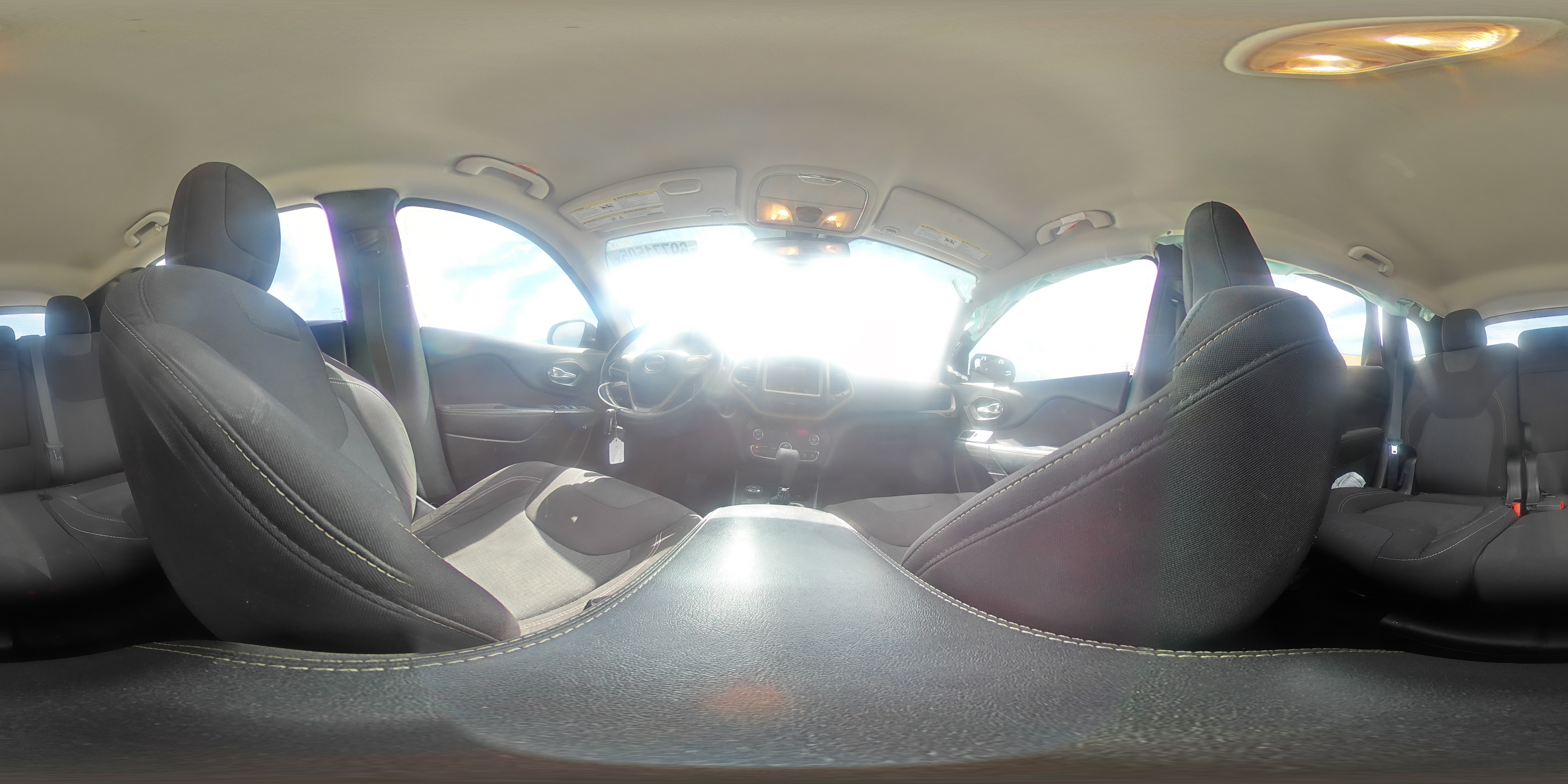 2016 Jeep Cherokee Latitude VIN: 1C4PJMCB5GW112204 Lot: 69771505