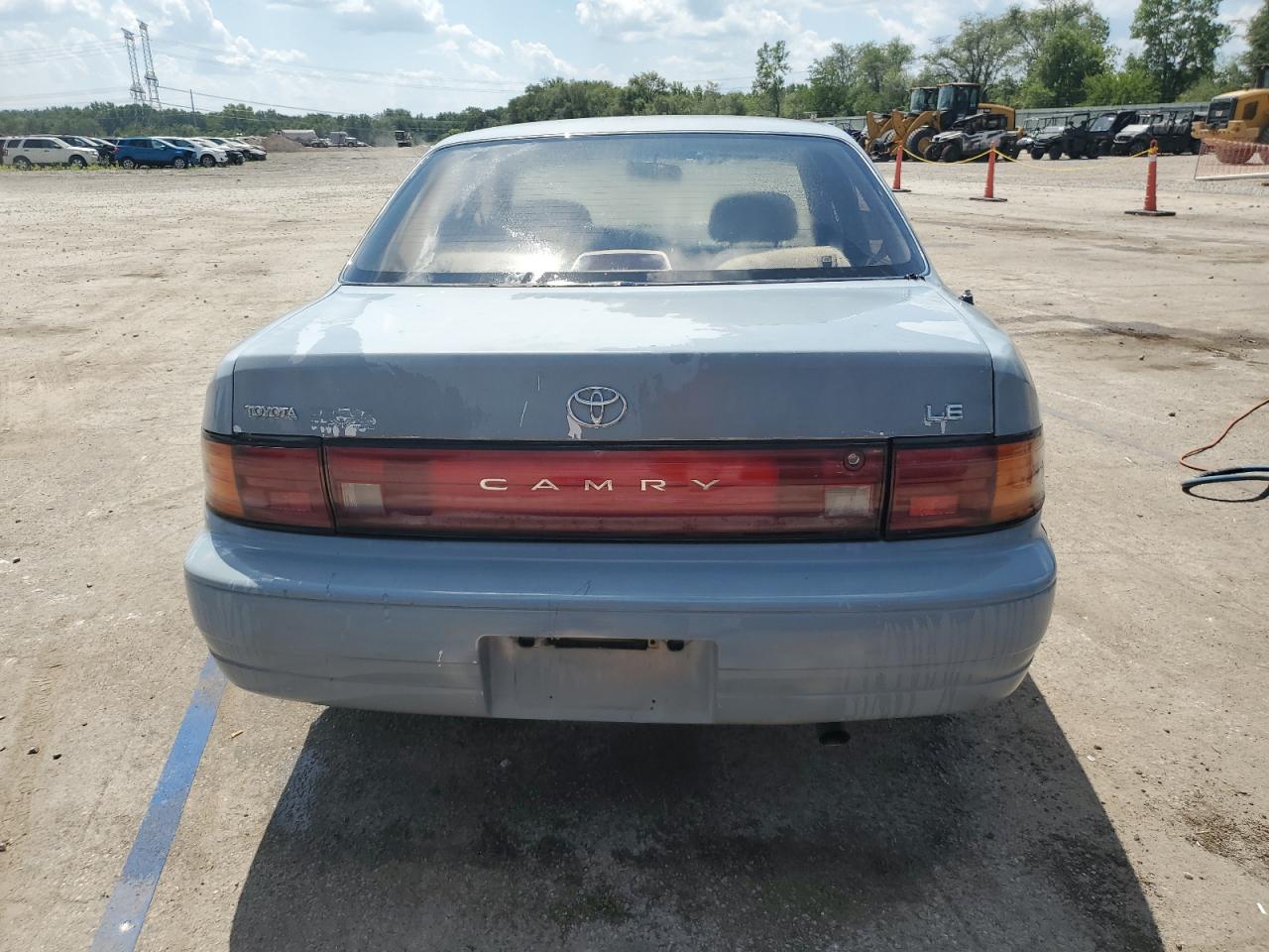 1994 Toyota Camry Le VIN: 4T1SK12E1RU454499 Lot: 67824285