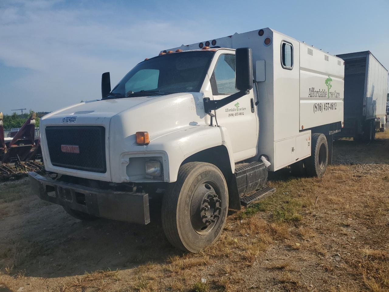 2008 GMC C6500 Chipper Truck white other gas 1GDJ6C1G08F408440 photo #3