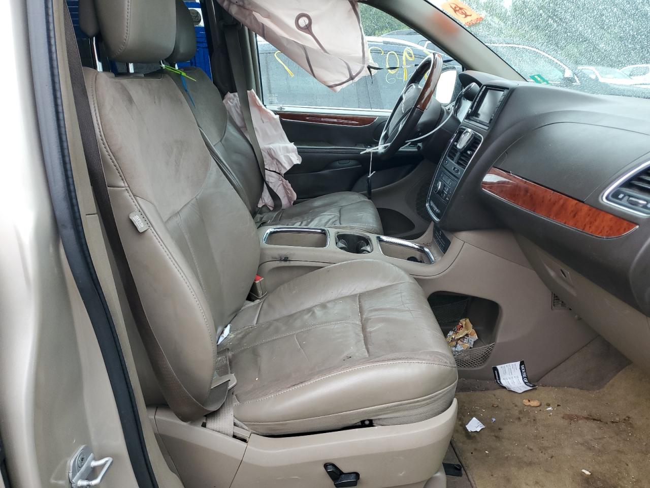 2014 Chrysler Town & Country Limited VIN: 2C4RC1GG8ER133822 Lot: 69028575