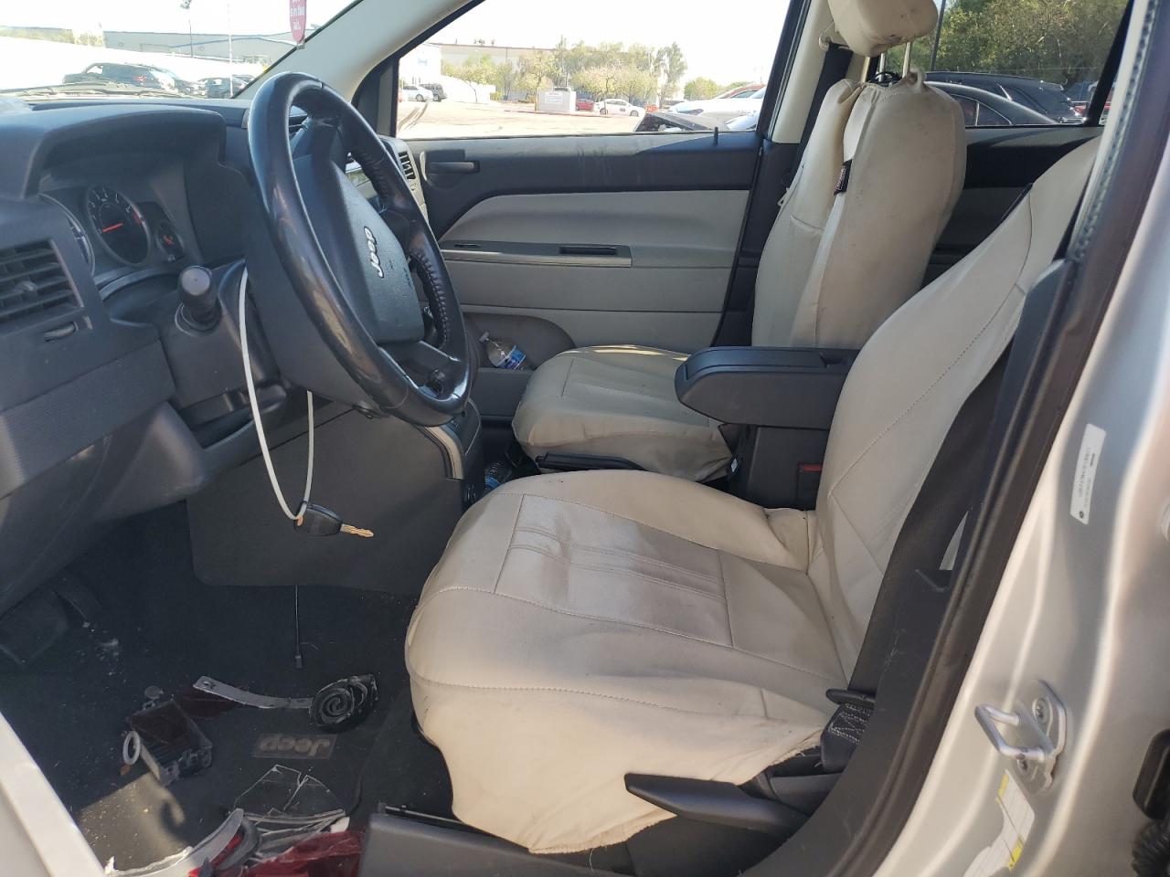 2007 Jeep Compass VIN: 1J8FF47W47D136671 Lot: 69504735