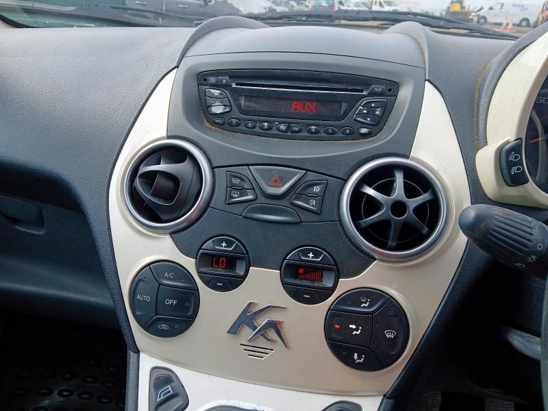 2011 FORD KA TITANIUM