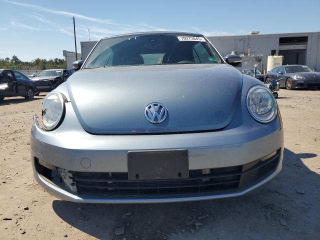  VOLKSWAGEN BEETLE 2016 Синий