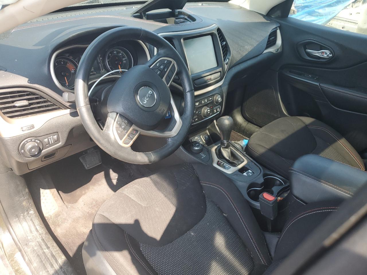 2017 Jeep Cherokee Latitude VIN: 1C4PJMCS9HW551682 Lot: 67420735