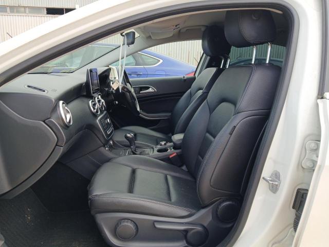 2017 MERCEDES BENZ A 180 D SE