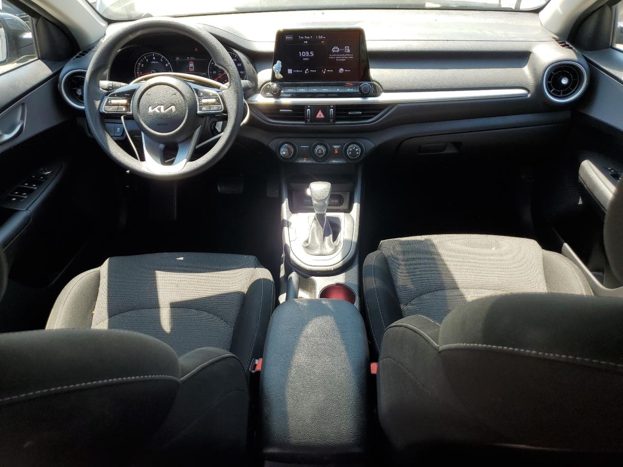 3KPF24AD8NE427129 2022 Kia Forte Fe