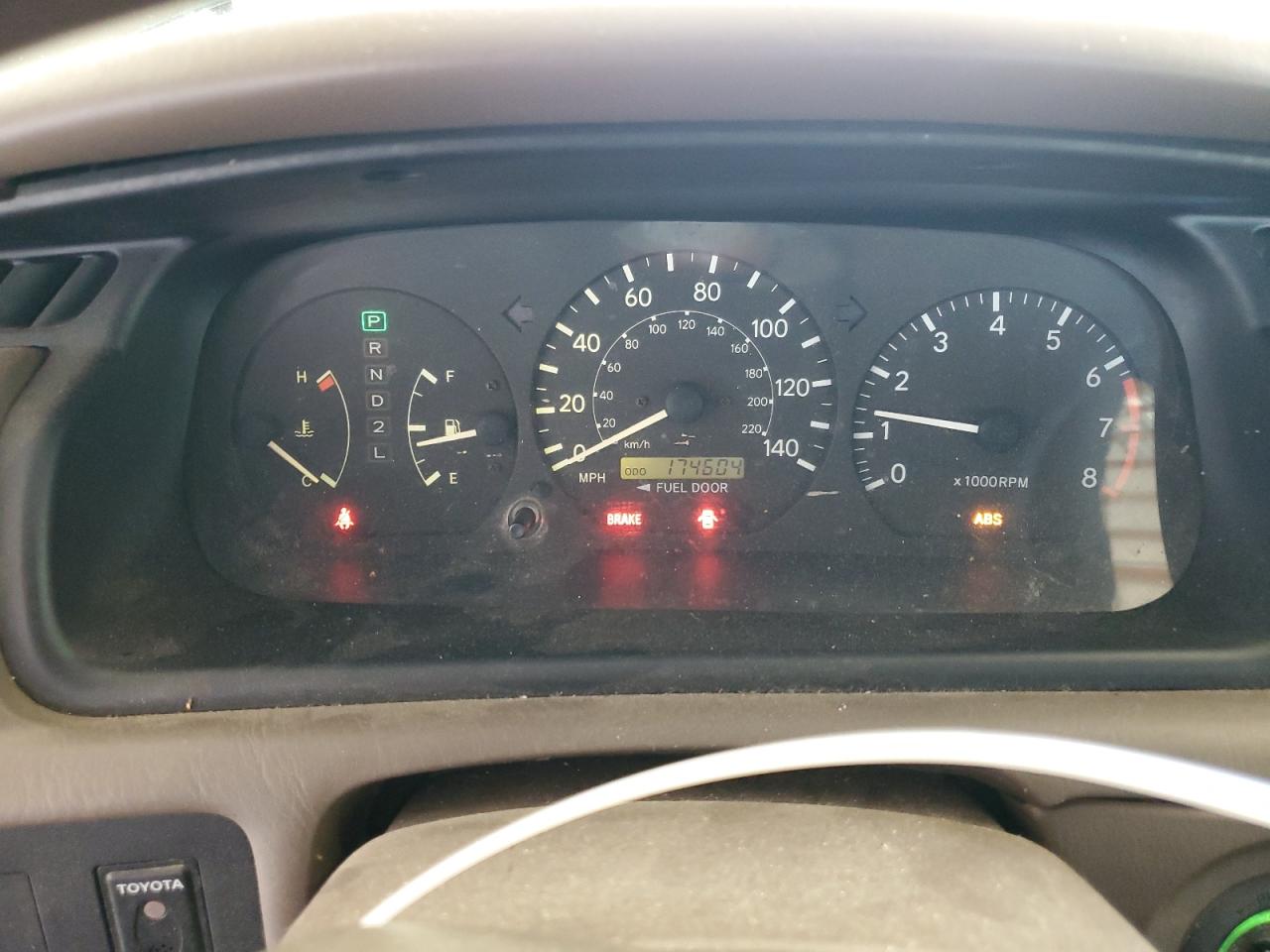 2000 Toyota Camry Ce VIN: 4T1BG22K6YU952323 Lot: 70155305