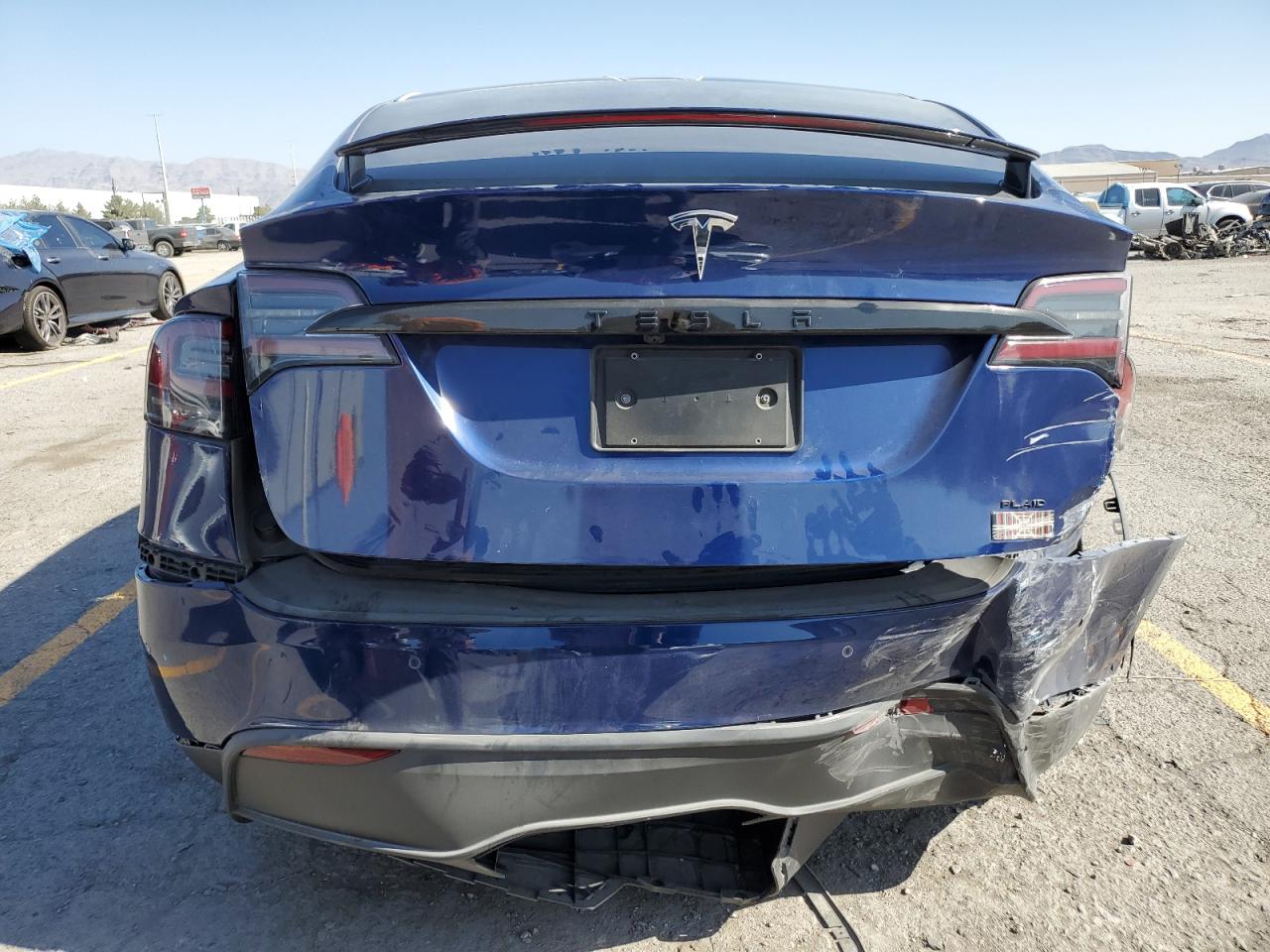 2022 Tesla Model X VIN: 7SAXCBE60NF334071 Lot: 69311805