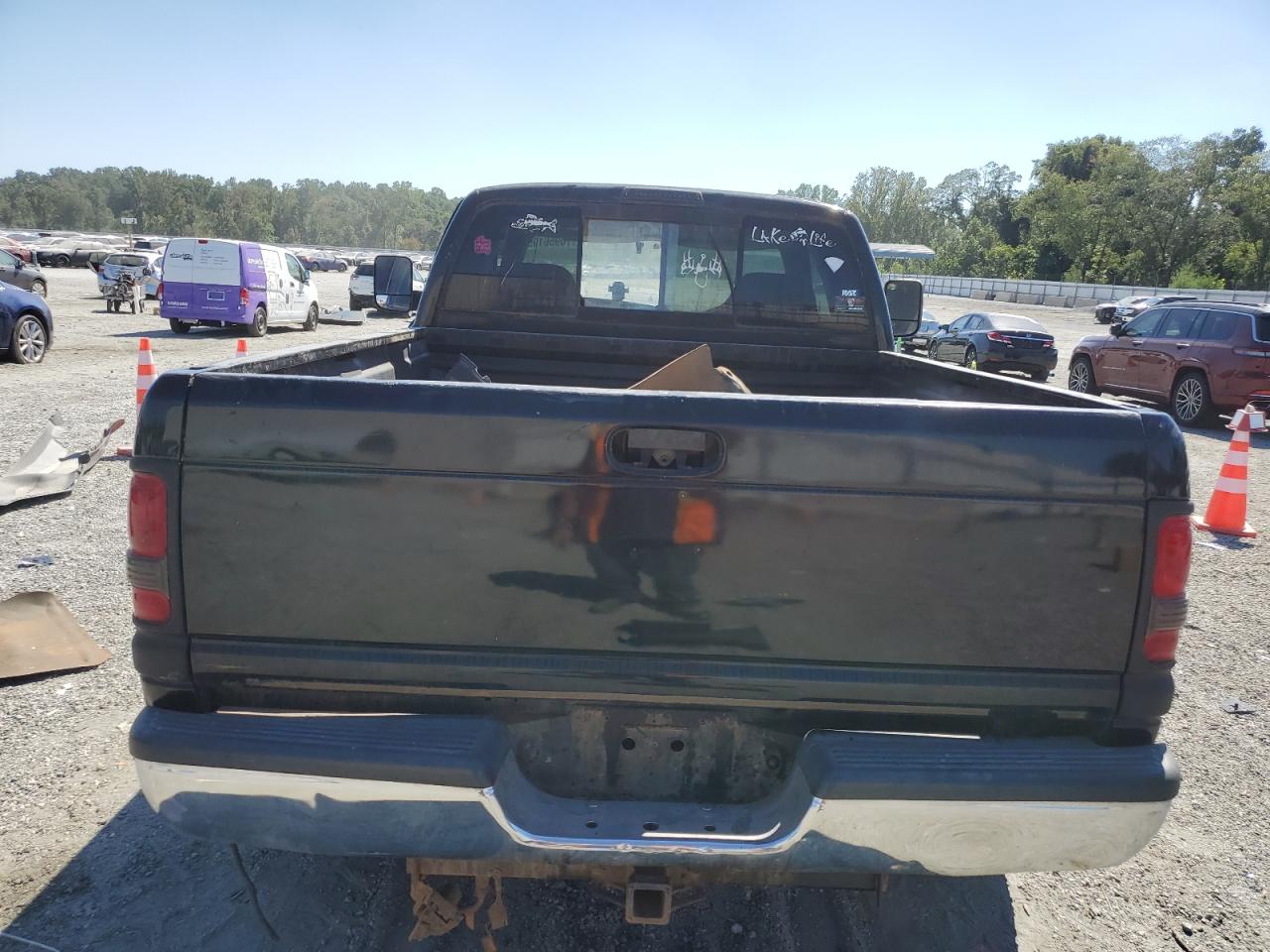 2002 Dodge Ram 2500 VIN: 3B7KC23Z32M230122 Lot: 70956195
