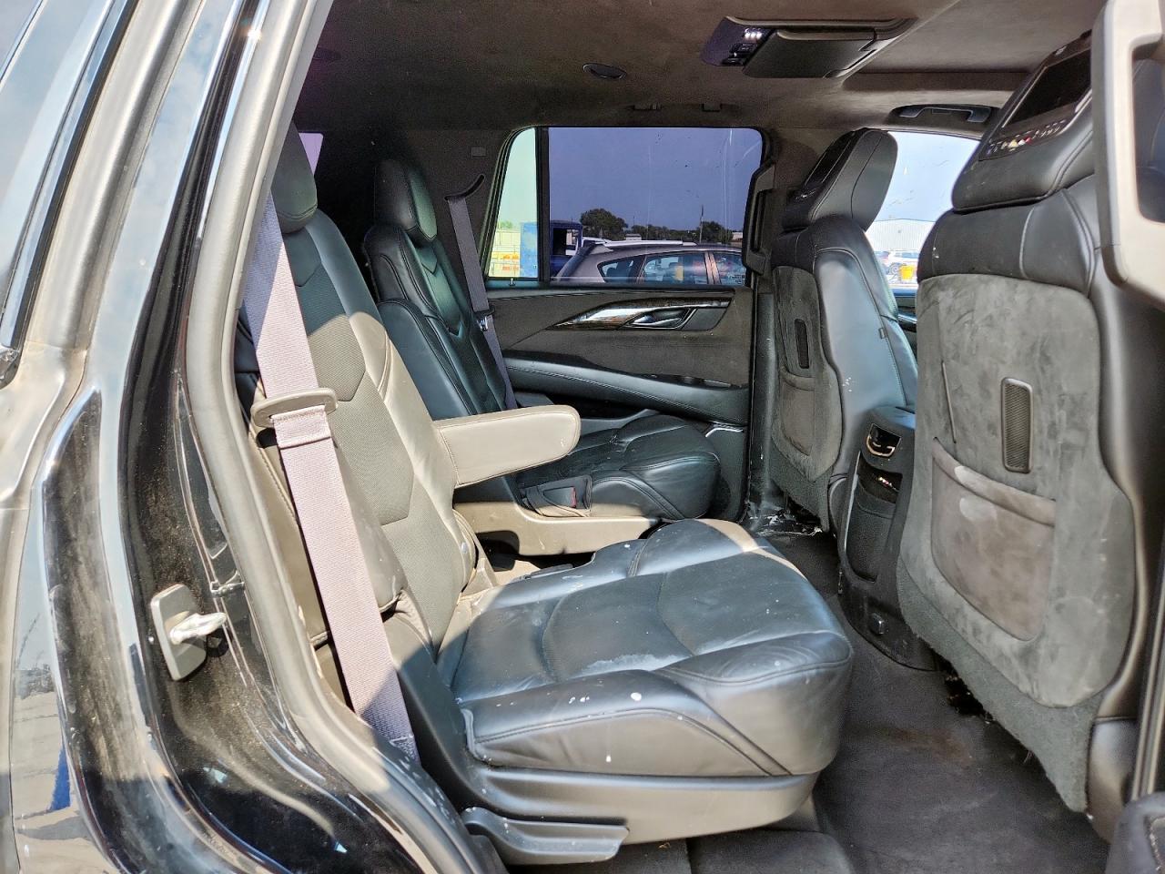 2015 Cadillac Escalade Platinum VIN: 1GYS4PKJ6FR744194 Lot: 69776965