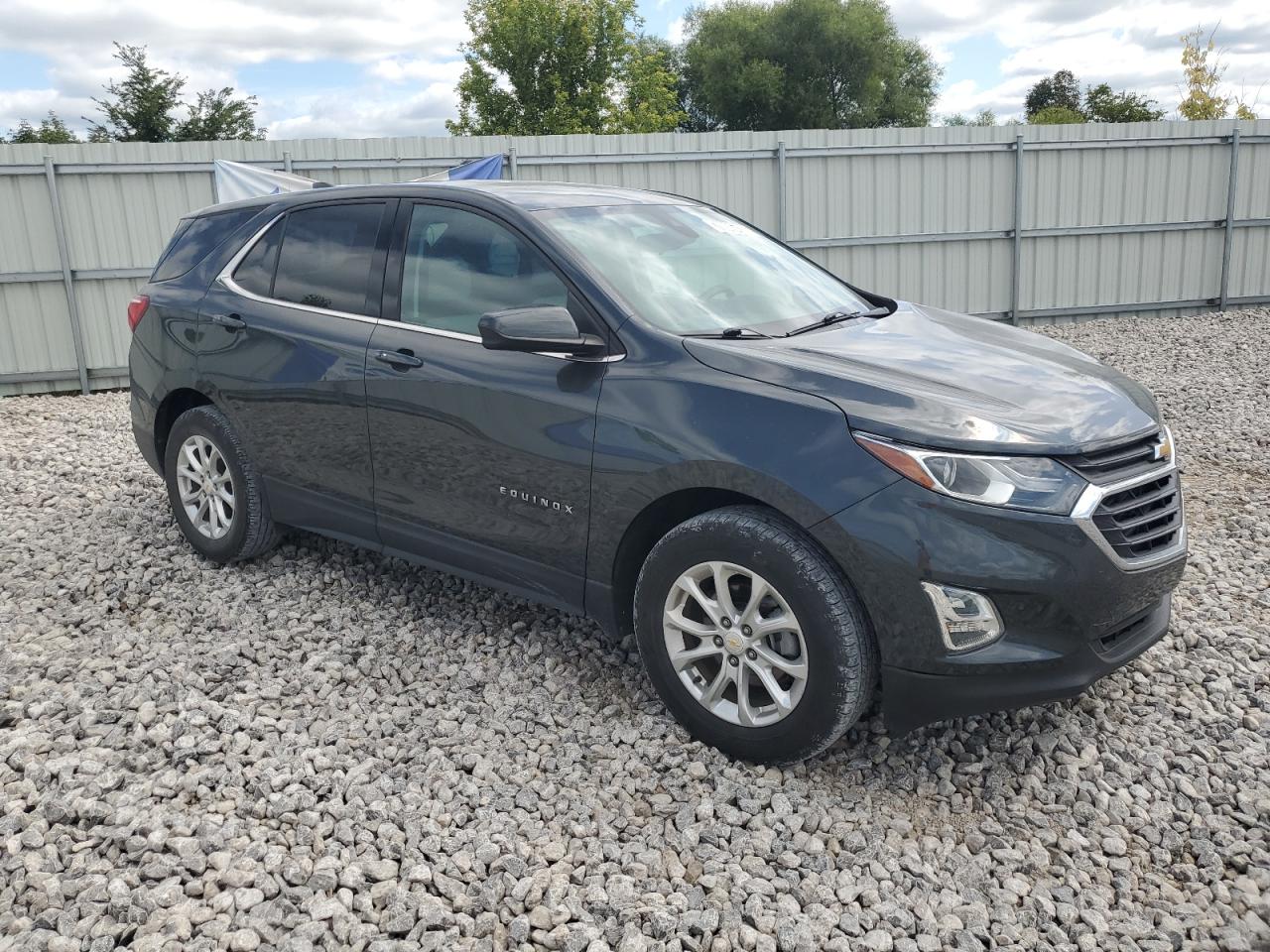 2GNAXTEV3L6170748 CHEVROLET EQUINOX 2020 GRAY Photo 4