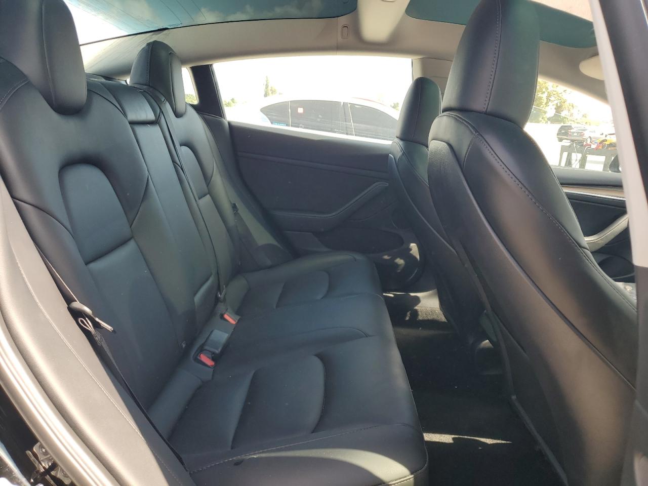 2023 Tesla Model 3 VIN: 5YJ3E1EA2PF639689 Lot: 68376075