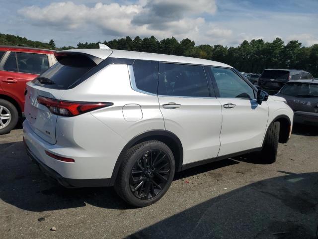  MITSUBISHI OUTLANDER 2024 Biały