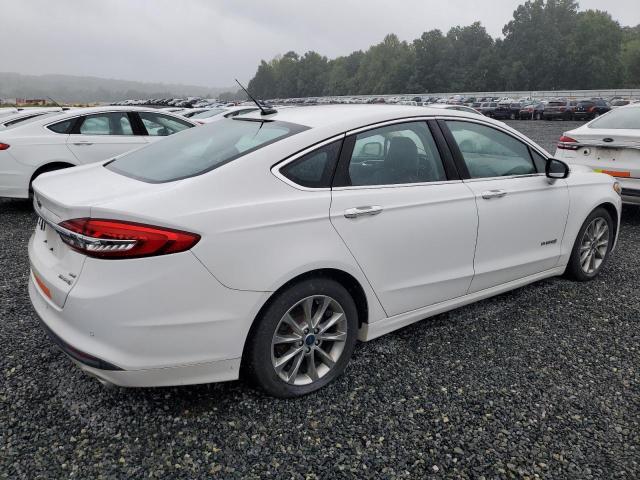 Седани FORD FUSION 2017 Білий
