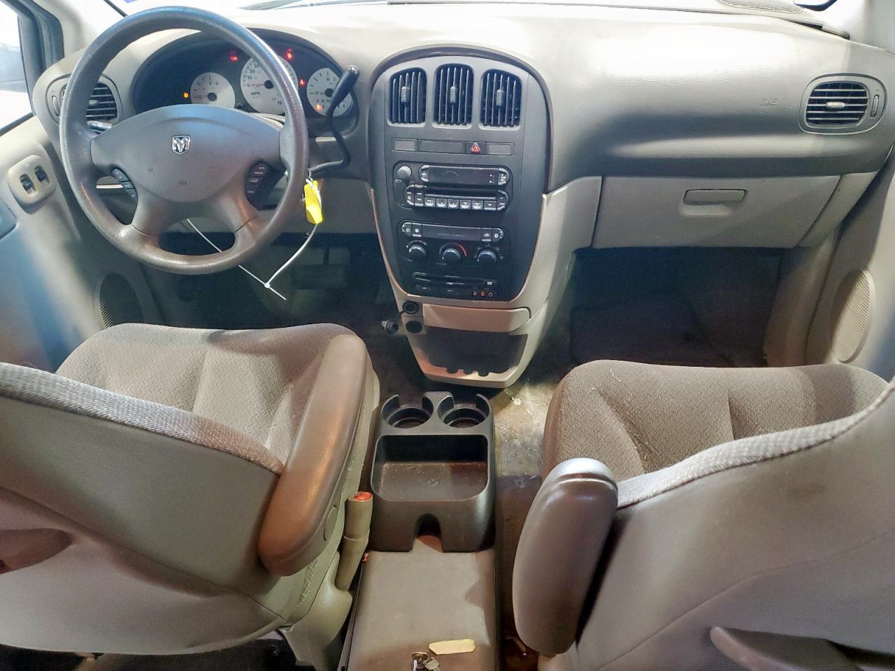 2005 Dodge Caravan Se VIN: 1D4GP25B05B240213 Lot: 69103575