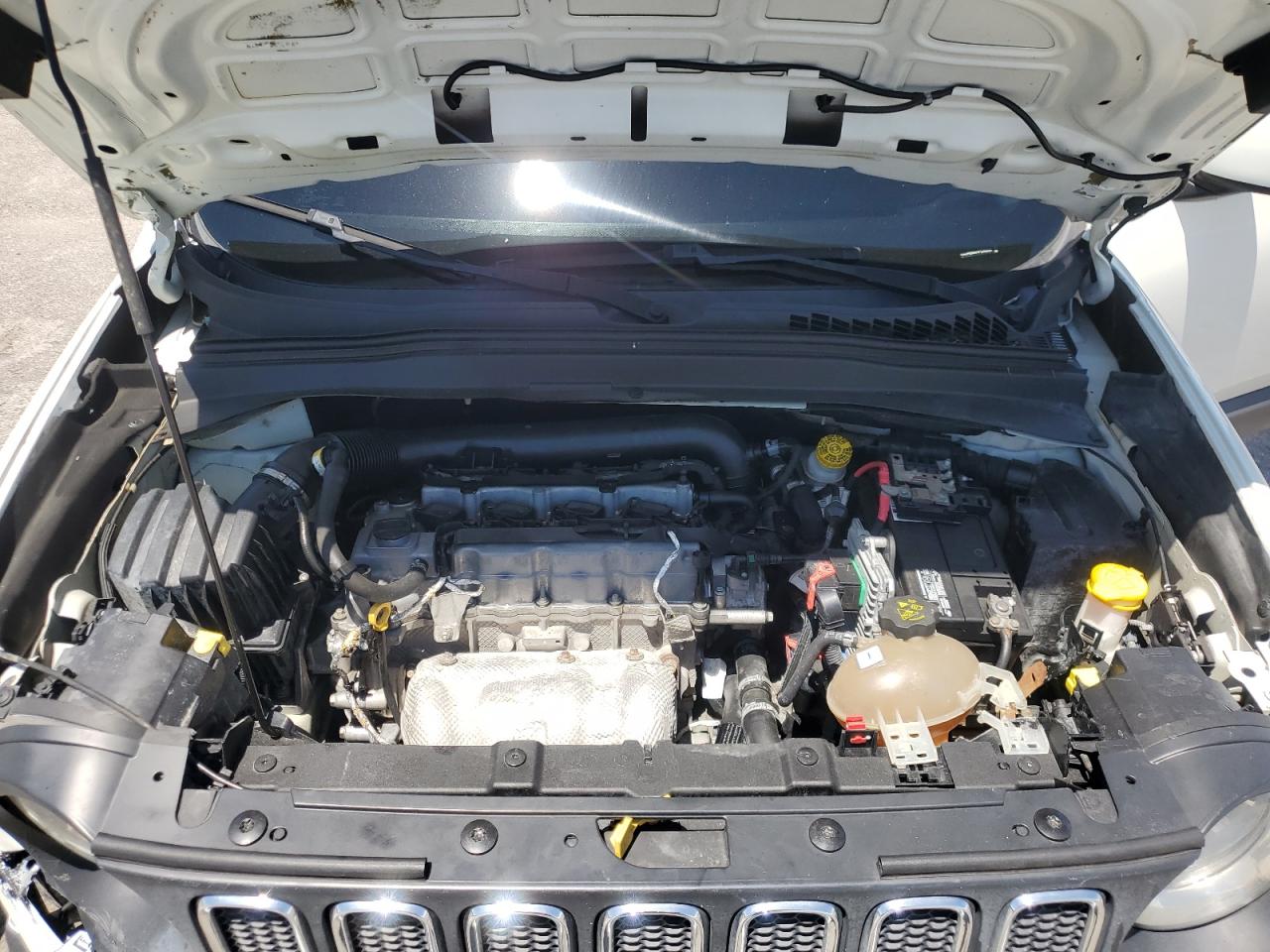 2017 Jeep Renegade Latitude VIN: ZACCJABBXHPE48928 Lot: 67608445