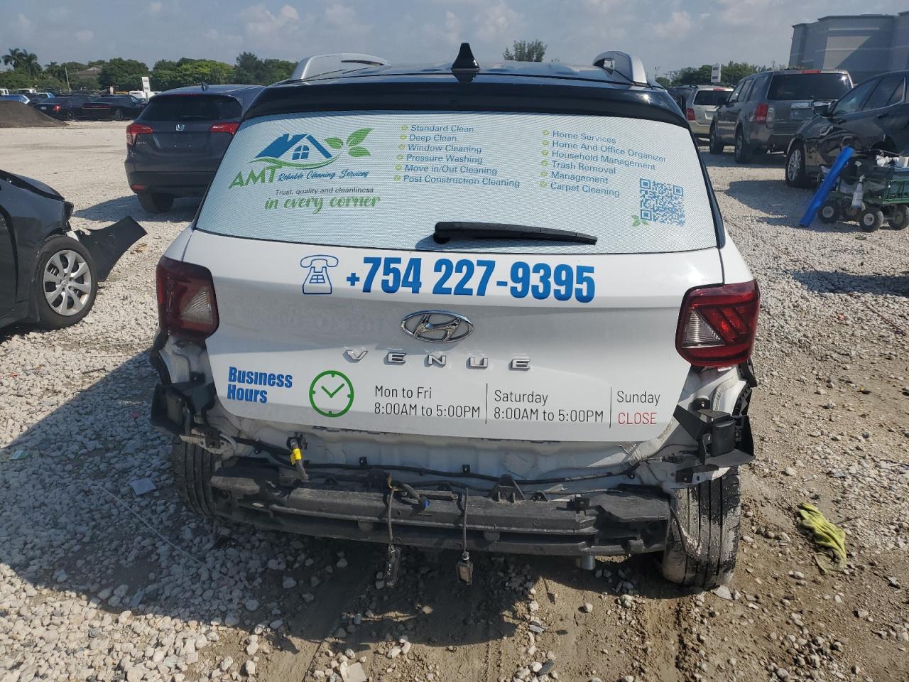 2022 Hyundai Venue Sel VIN: KMHRC8A3XNU189256 Lot: 70017225