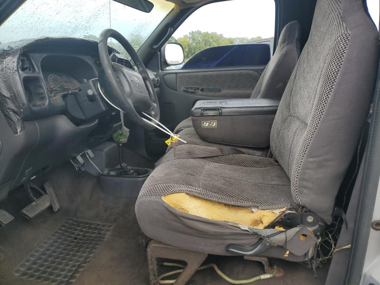 2000 Dodge Ram 1500 VIN: 1B7HF16Y9YS511145 Lot: 70549955