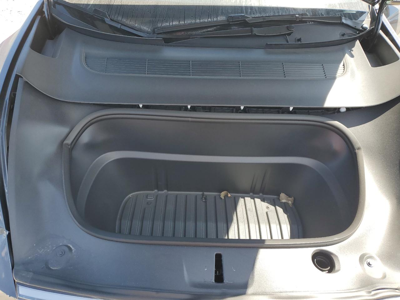 2026 Tesla Model Y VIN: 7SAYGDEE5TA407053 Lot: 70264855