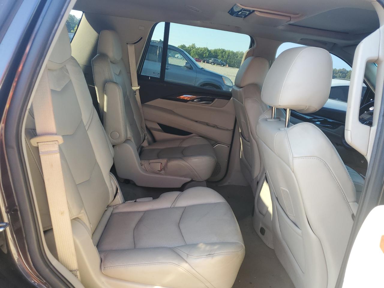 2017 Cadillac Escalade Premium Luxury VIN: 1GYS4CKJ3HR201901 Lot: 70040675