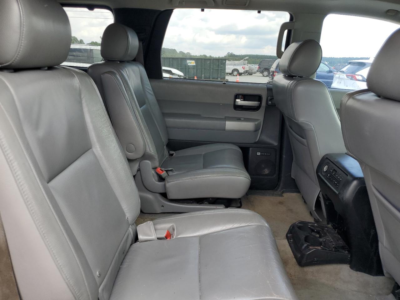 2008 Toyota Sequoia Limited VIN: 5TDZY68A78S002031 Lot: 69597945