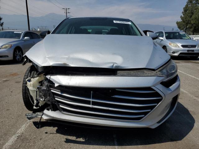  HYUNDAI ELANTRA 2018 Srebrny