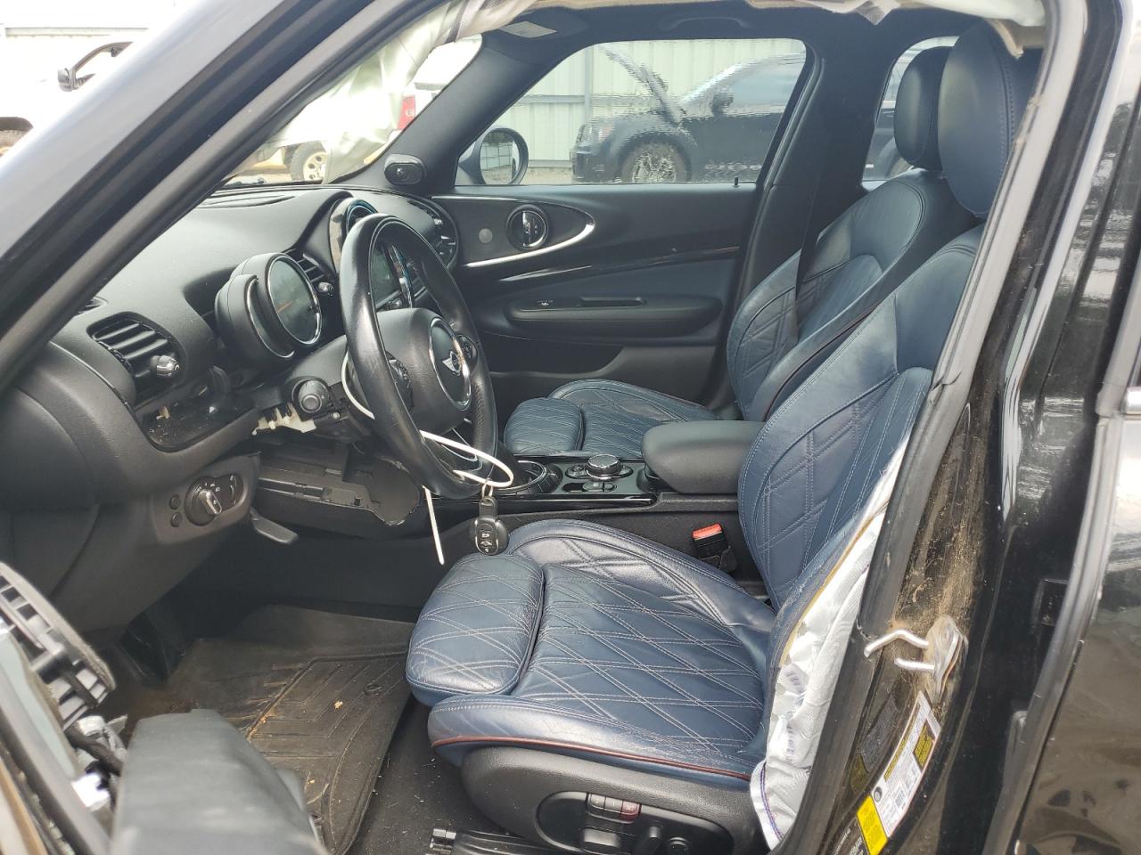 WMWLN5C5XG2E30927 2016 Mini Cooper Clubman