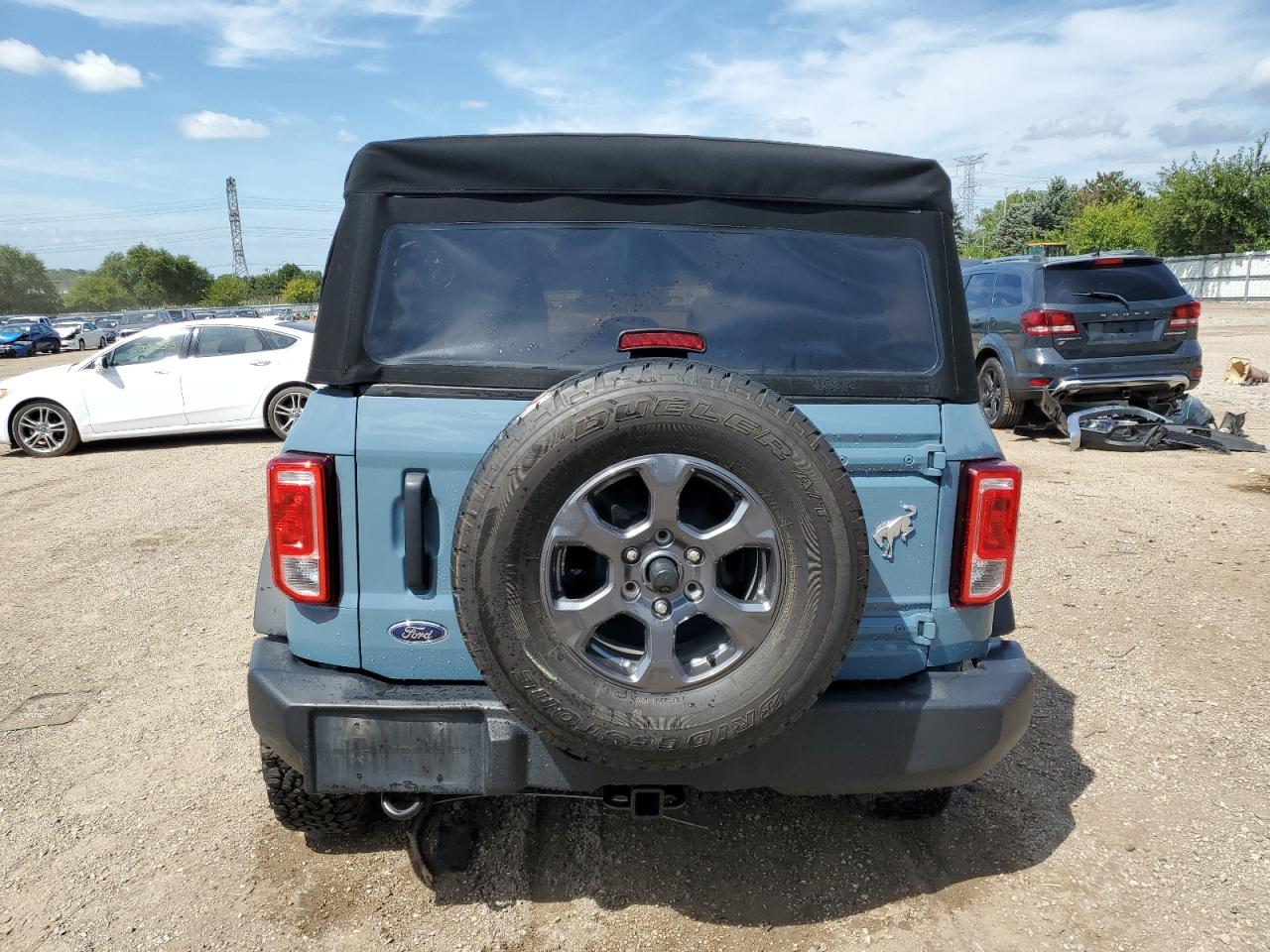 2021 Ford Bronco Base VIN: 1FMDE5BHXMLA83505 Lot: 70919235