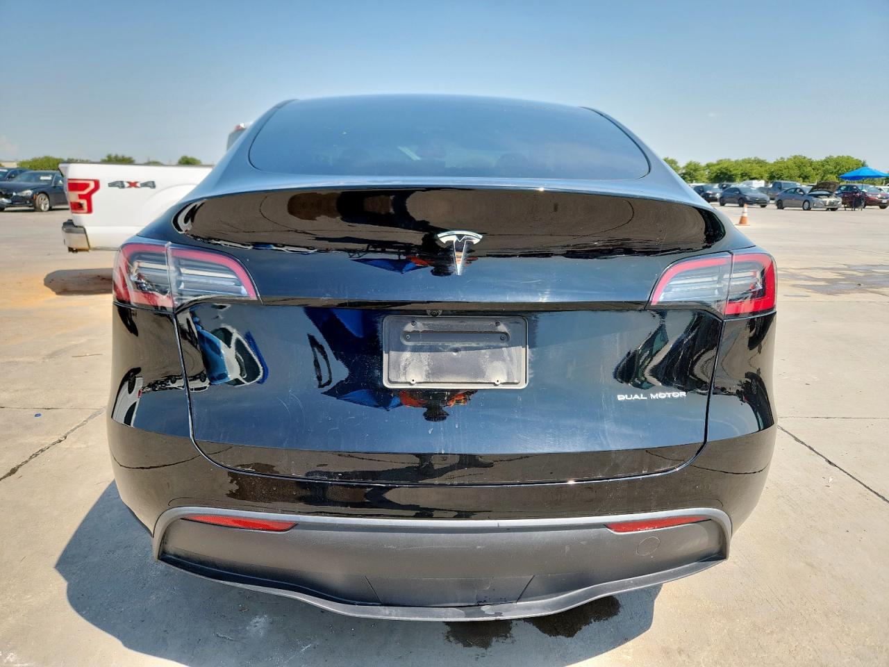 2023 Tesla Model Y VIN: 7SAYGDEE1PA139074 Lot: 69311855