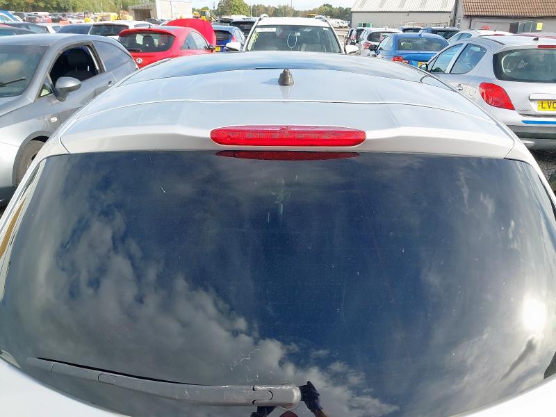 2014 PEUGEOT 208 STYLE